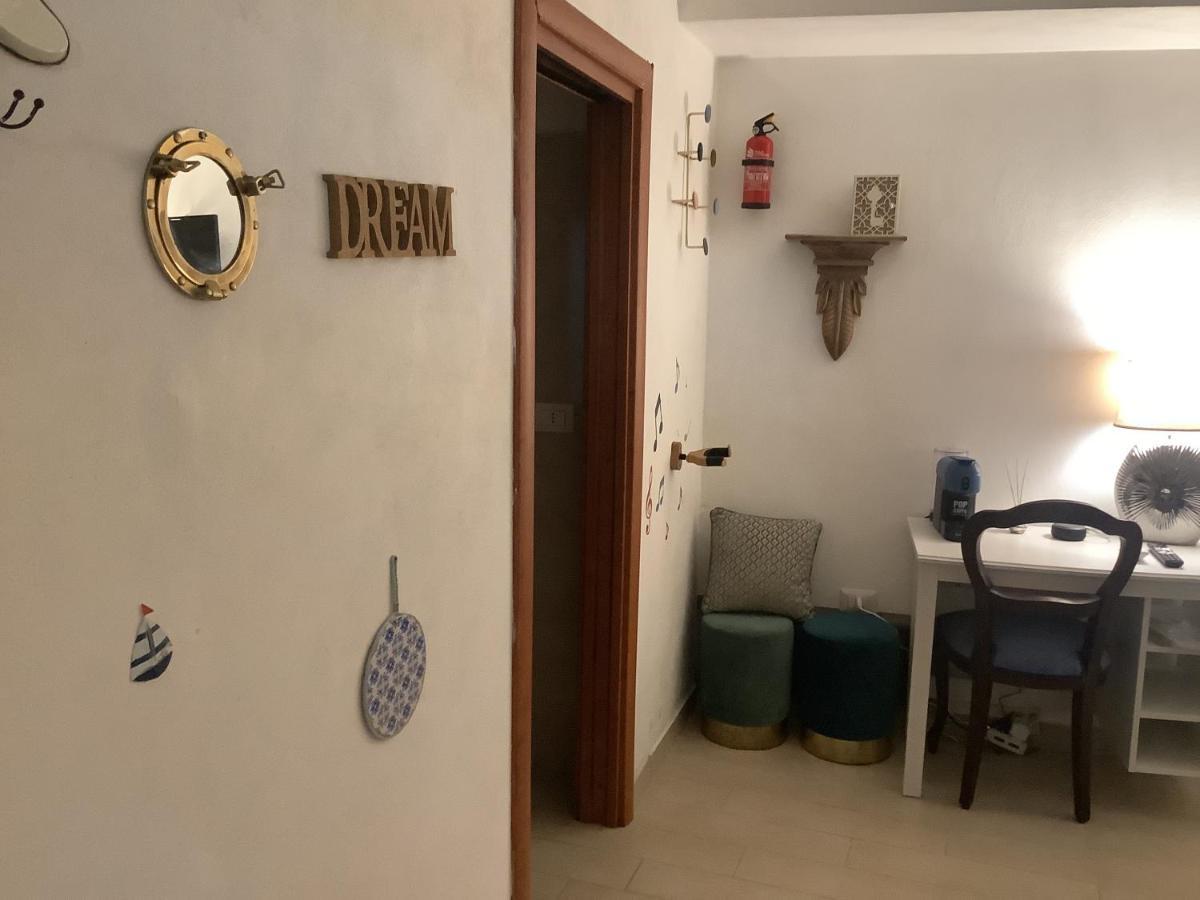 Tinnyhouse Napoli Eksteriør bilde